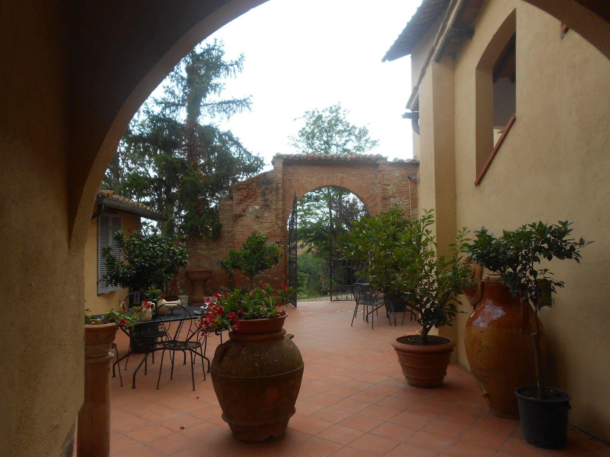 Il Colombaio, Siena -Appartamenti E Camere- Isola d'Arbia Ngoại thất bức ảnh